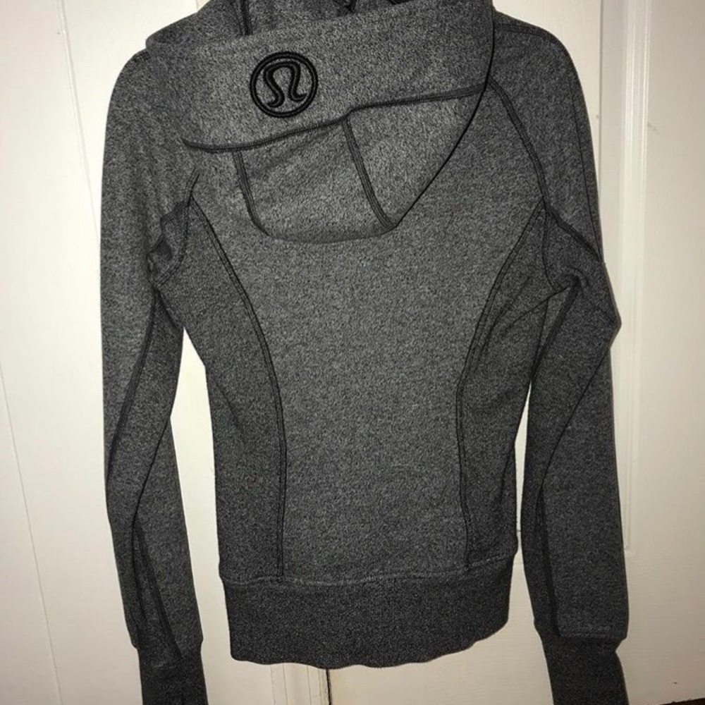 lululemon jacket - Picture 2 of 3